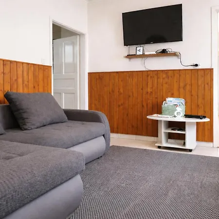 Arena Tatil Evi Siofok